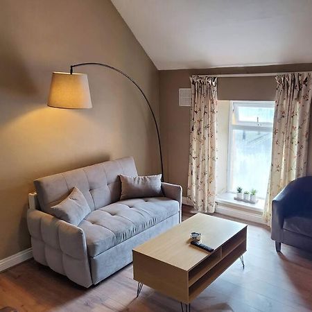 Apt. 2 - Town Centre Apartment Bagenalstown Exterior photo