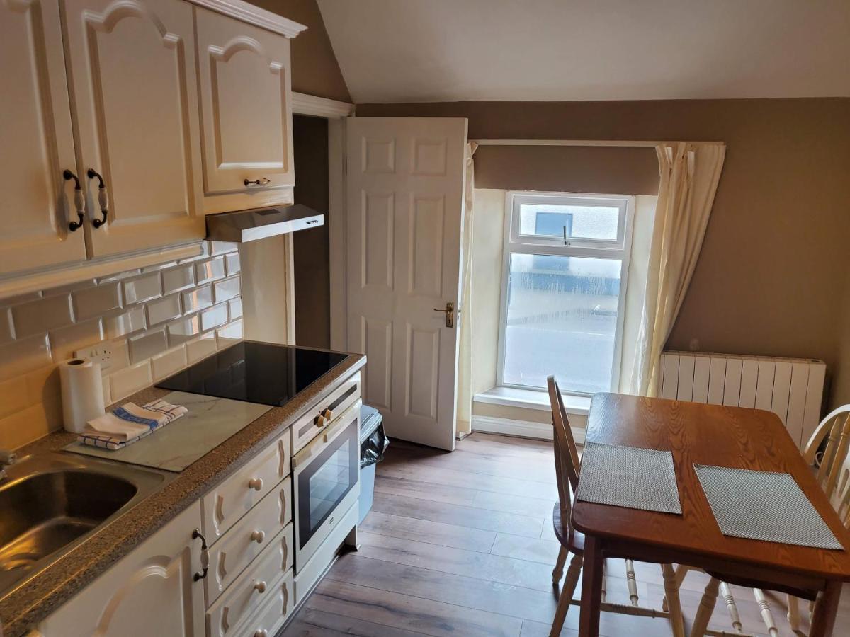 Apt. 2 - Town Centre Apartment Bagenalstown Exterior photo